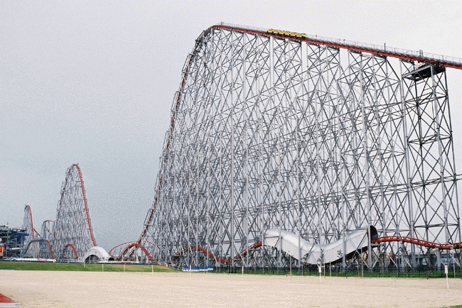 six flags rides. Photo by Six Flags Magic